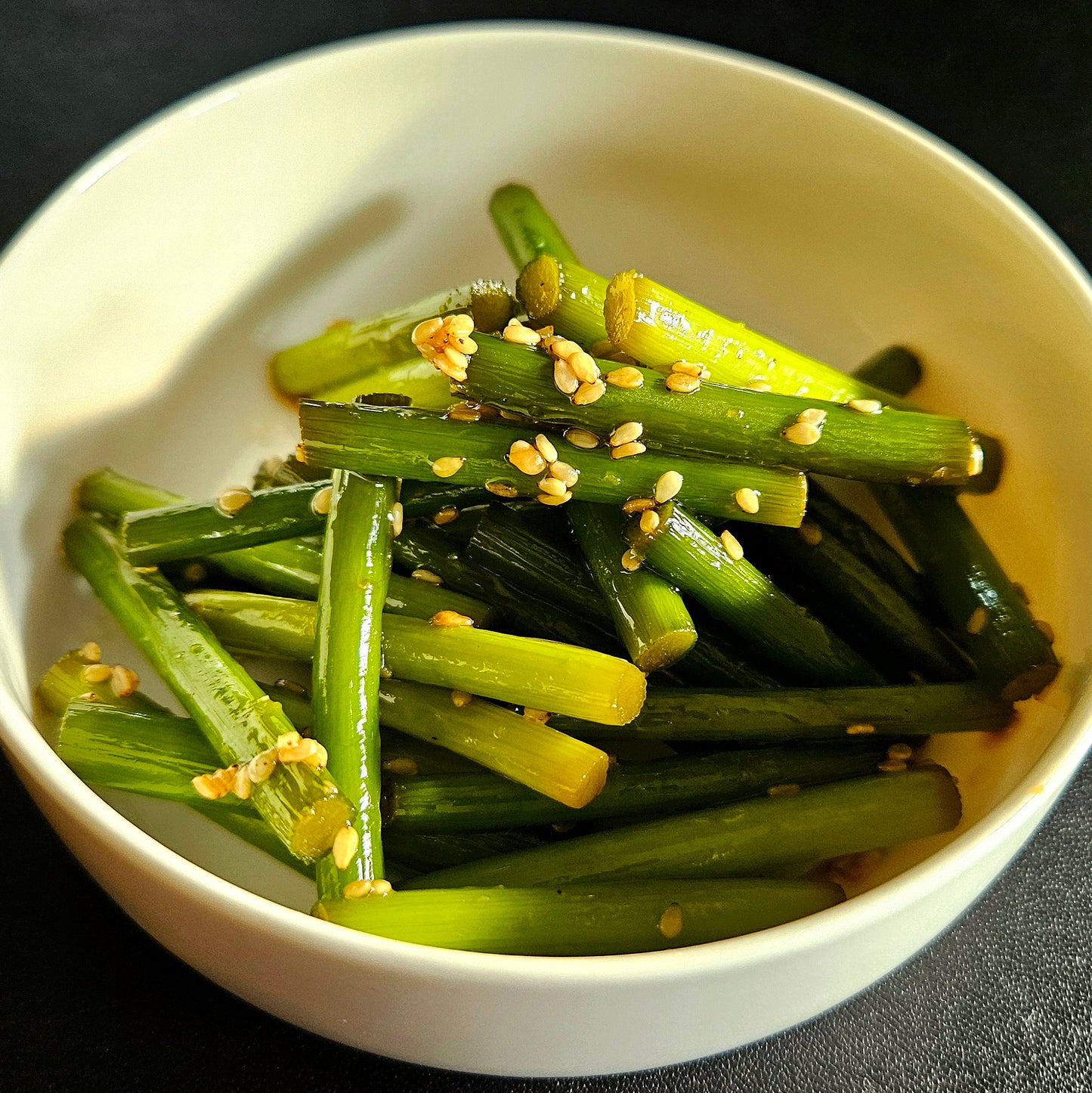 Pfannengebratene Knoblauchstängel 마늘쫑볶음 120g